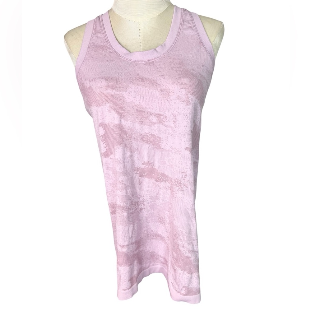 Athleta Momentum Camo Tank Women's Delicate Pink Racerback Stretch Size‎ M